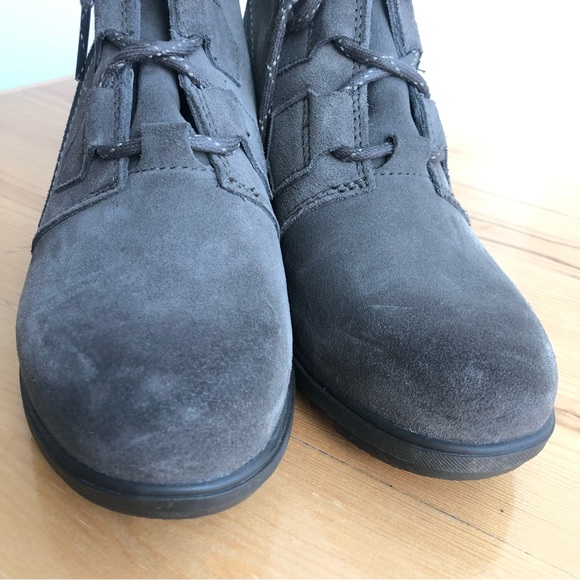 SOREL - Women's Evie Lace Waterproof Suede Ankle Bootie | 7 - Picture 9 of 15